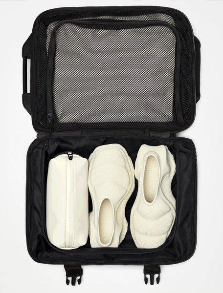 NEW! RAINS Cabin Bag - Green