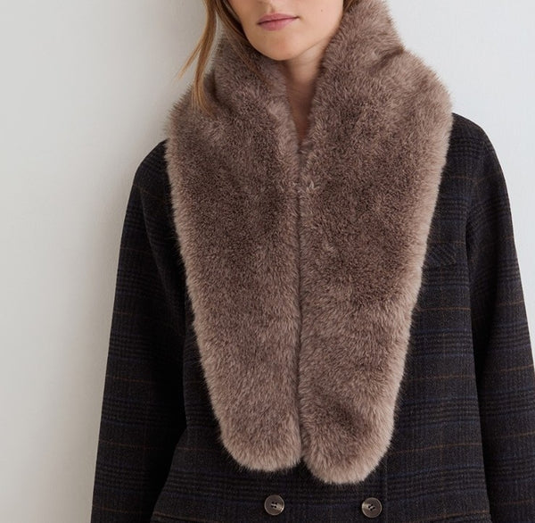 NEW!  Faux Fur Scarf
